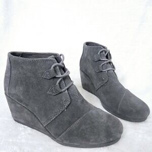 Toms Kala Ankle Boots Women's Sz 9 Gray Wedge Suede Casual Booties Preppy Dressy